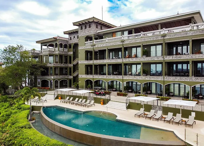 360 Splendor Del Pacifico Residences Playa Flamingo
