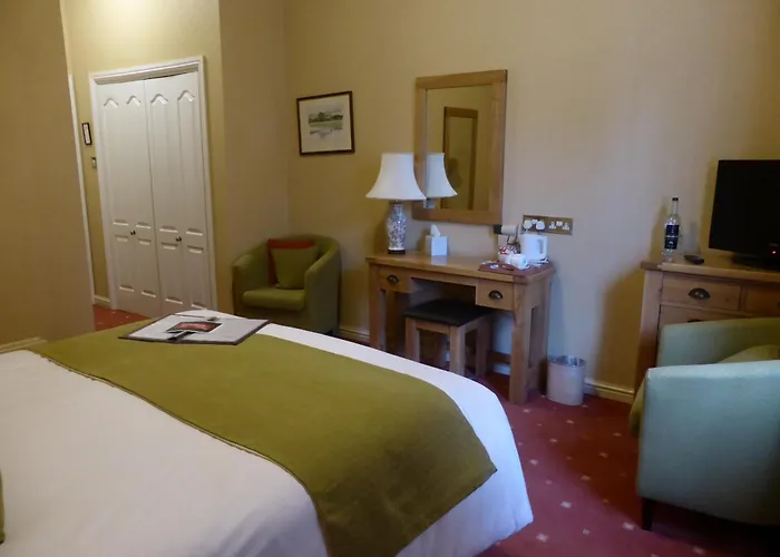 Glen-Yr-Afon House Hotel