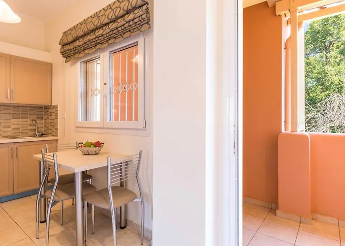 Bella De Lux Apts Ipsos