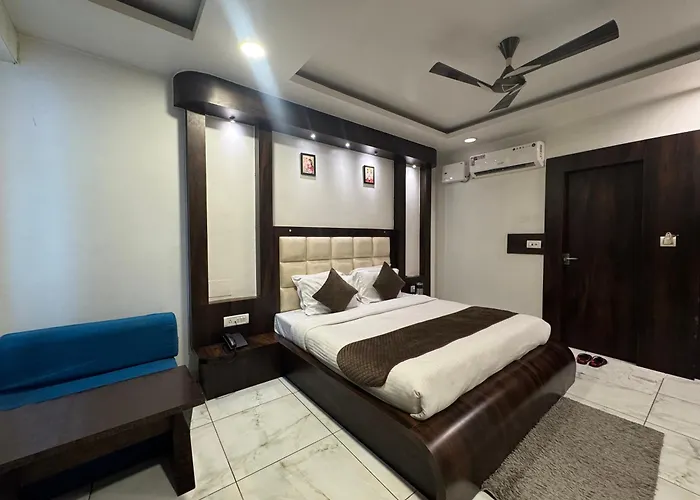 Hotel Galaxy,Katra