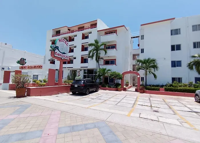 Hotel Caracoles Manzanillo