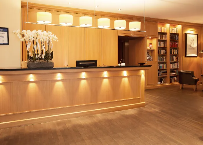 Townhouse Hotel