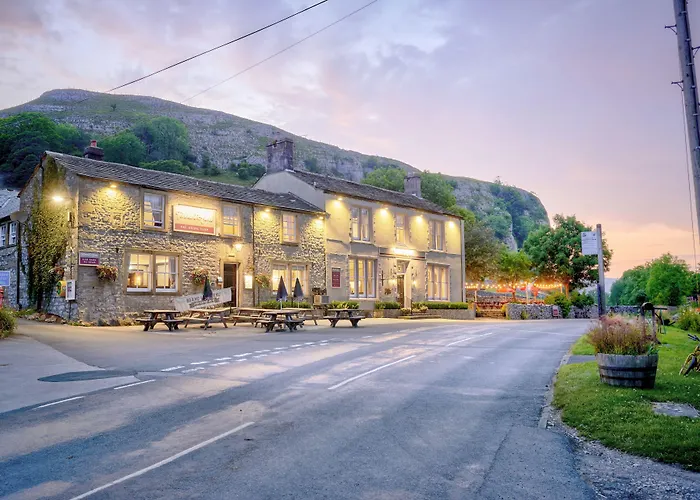 Tennant Arms Hotel
