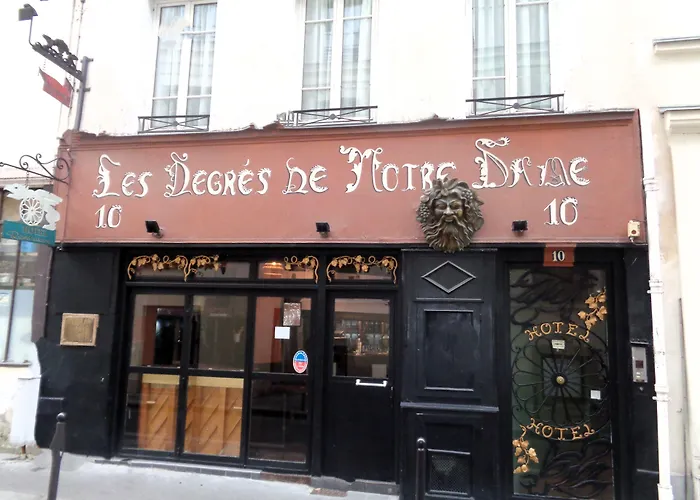 Hôtel les Degrés de Notre Dame París