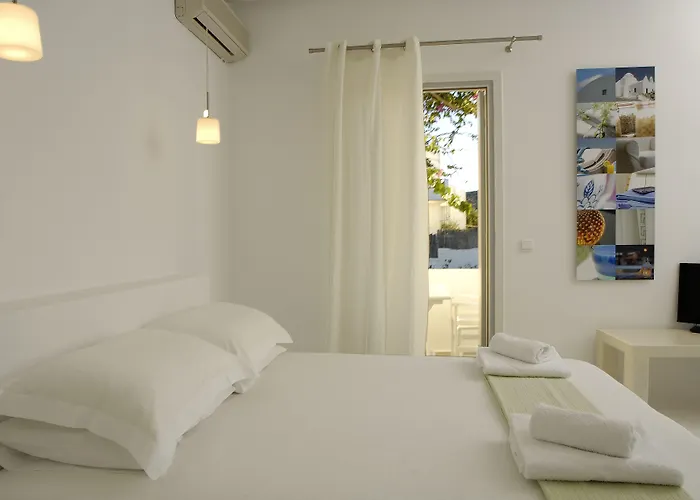 Kapetan Tasos Suites Pollonia
