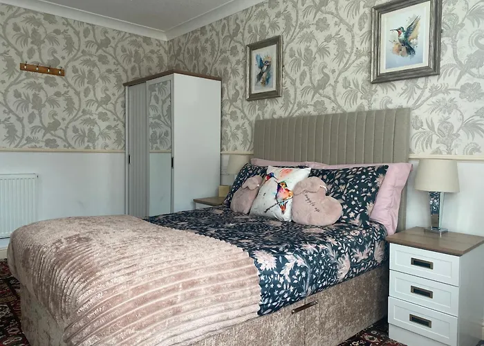 The Libra - Adults Only B&B With Guaranteed Carpark