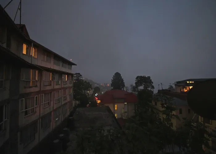 Oyo 6119 Hotel Royal Classic Mussoorie