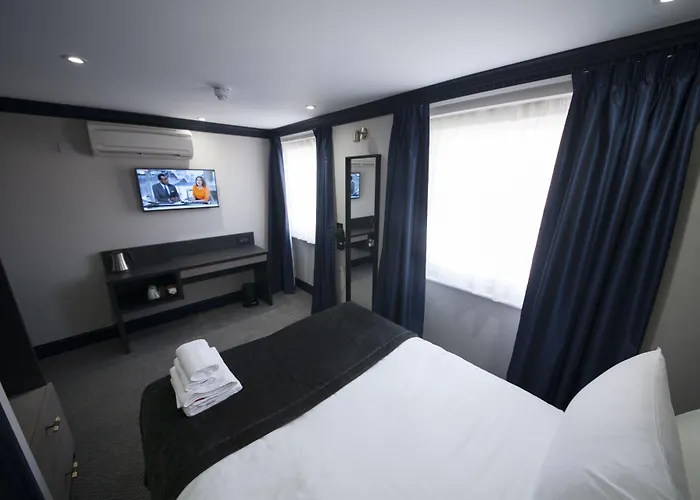 The Pack And Carriage London Hotel
