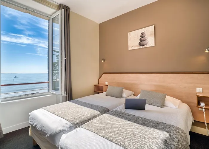 Logis Hotel Belle-Vue