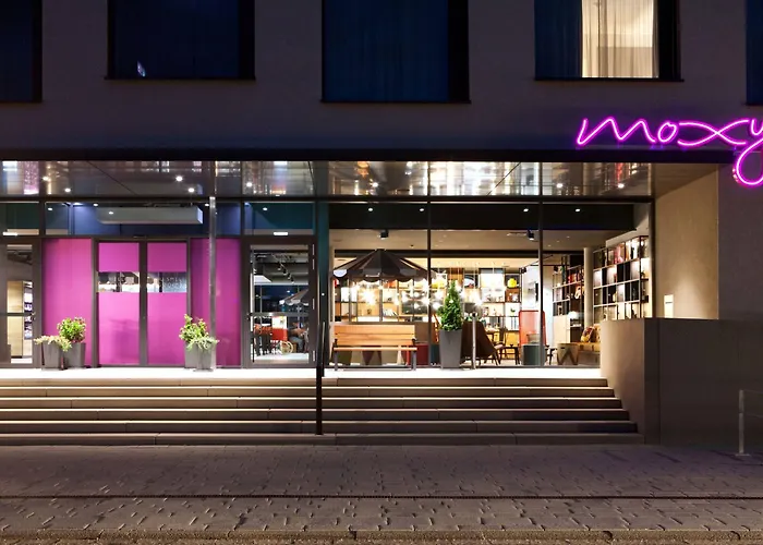 Hotel Moxy Rust