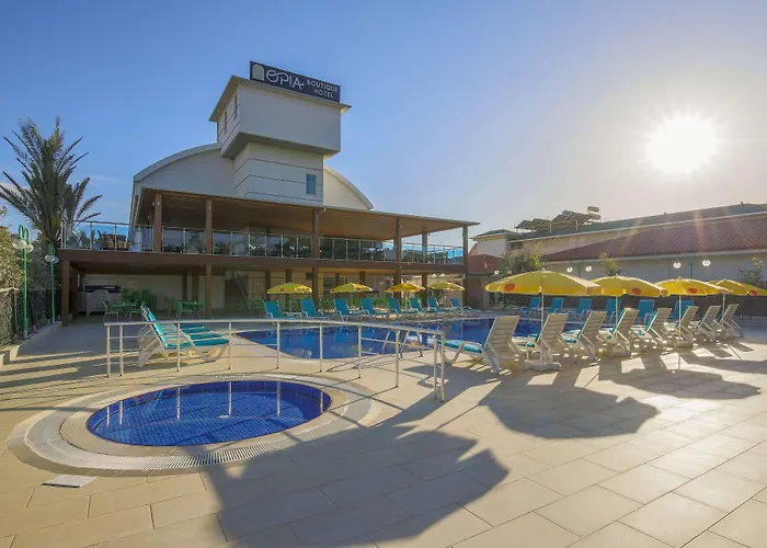 Opia Hotel