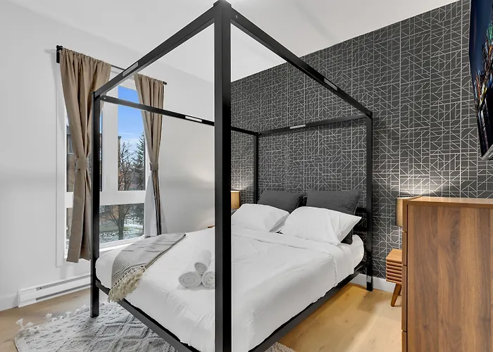 Deluxe Suites Downtown Montreal