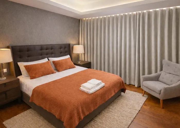 Luxury 2Br Sea View Apartment At One Galle Face Residence