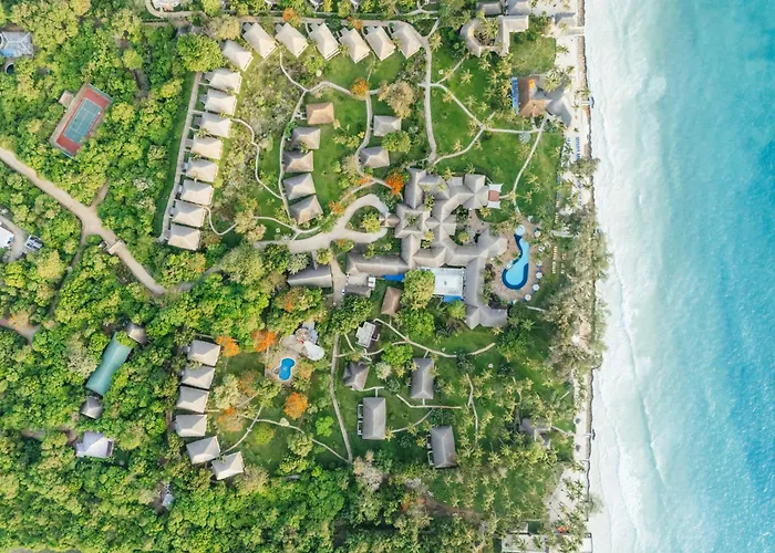 Bluebay Beach Resort&Spa