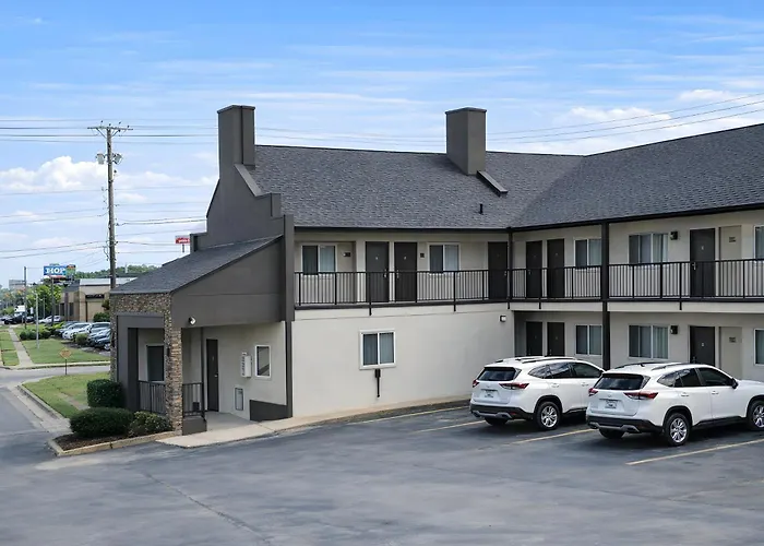 Quarters Inn&Suites