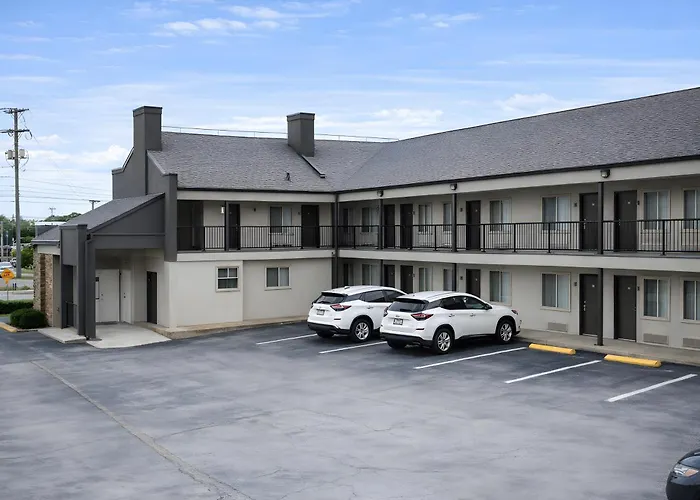 Quarters Inn&Suites