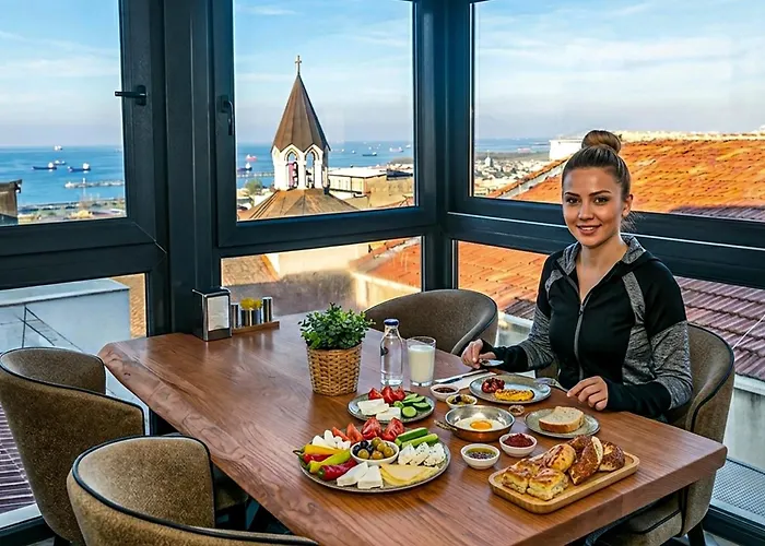 Golden Bazaar Hotel
