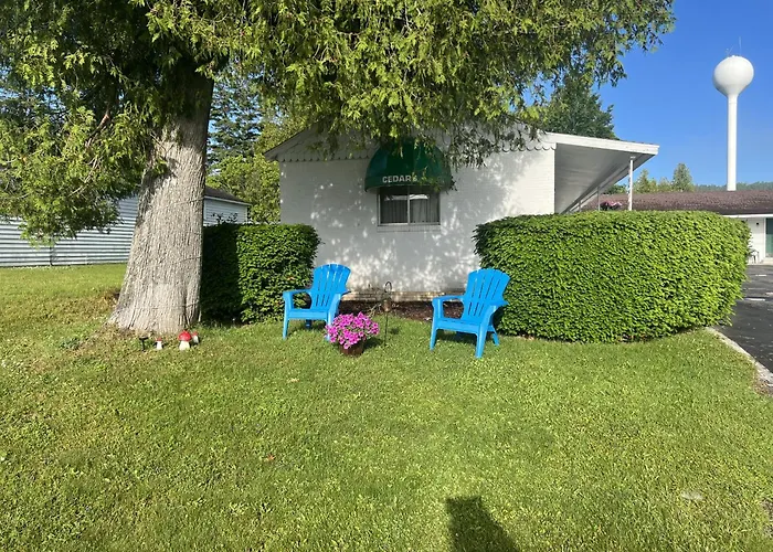 Cedars Motel