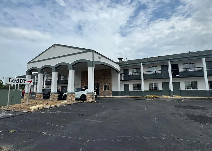 Budget Host Inn