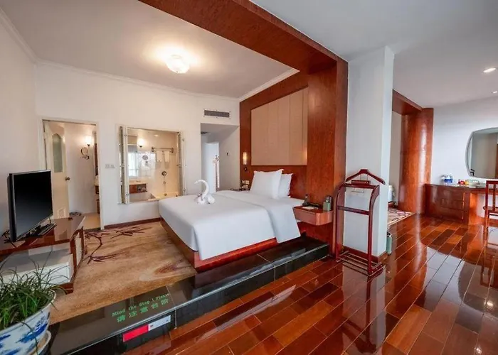 Expo Garden Hotel