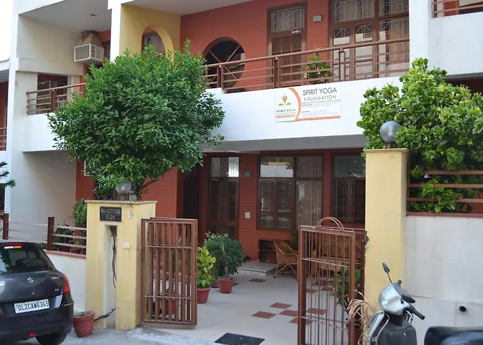 Raj Cottage Ganga Vatika