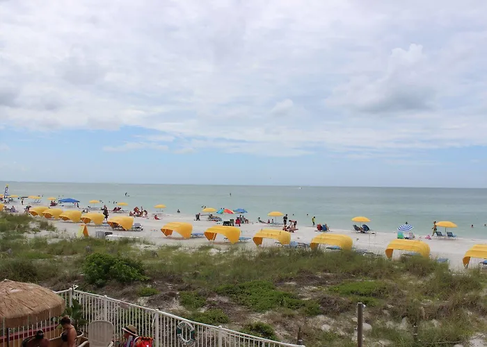 Schooner Hotel